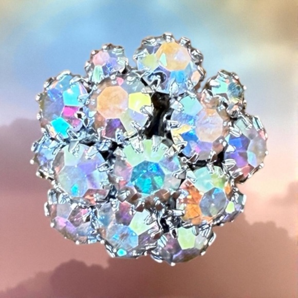 Sarah Coventry Aurora Borealis Ring - Picture 3 of 7